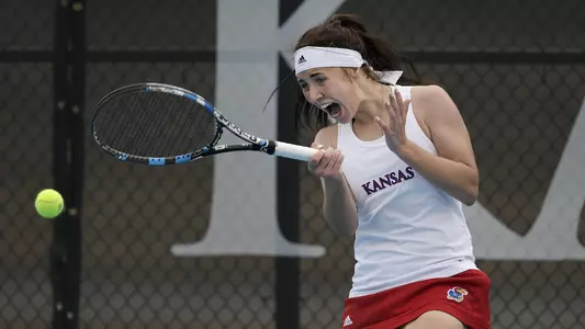 No. 20 Jayhawks dominate Gonzaga, 6-1 Image