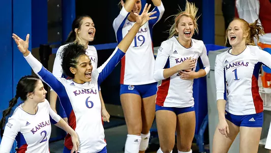 Kansas volleyball ranked No. 8 in first AVCA Coaches’ Poll Image