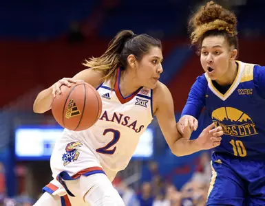 Kansas hosts Arkansas in Big12/SEC Challenge Image