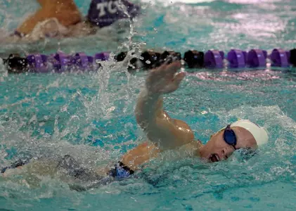 Jayhawks Take One-Point Advantage Into Day Two Image