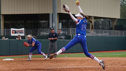 Texas sweeps Kansas in Big 12-opening series Image