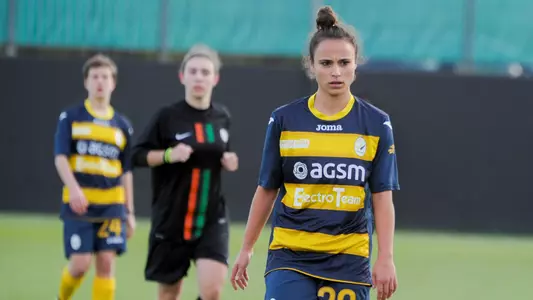 KU soccer adds Italian midfielder to 2019 roster Image