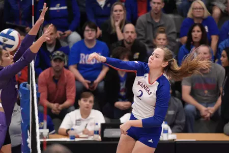 2020 Volleyball Position Breakdown | Middle Blockers Image