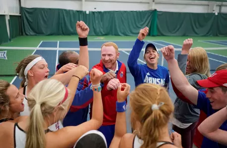 Kansas blasts past Nevada, 6-3 Image