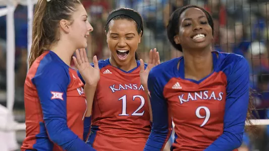 Nine in a row; Jayhawks remain unbeaten in Big 12 at Texas Tech Image