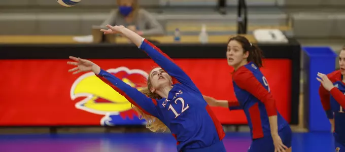 Jayhawks Record Third-Straight Sweep with Victory over Arkansas State Image
