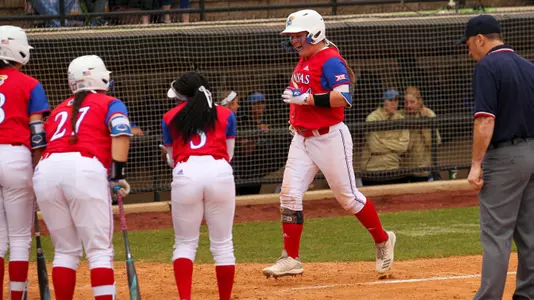 Jayhawks beat Tulsa, 7-4 Image