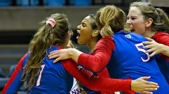 Kansas rebounds at West Virginia Image