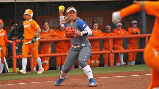 Kansas falls to No. 7 Tennessee Image