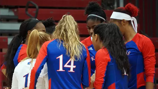 No. 9 Kansas drops five-setter at Santa Clara Image