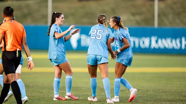 Kansas Cruises to 3-0 Win Over Kansas City