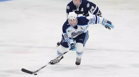 Sixth-ranked Maine Falls to #3 New Hampshire 4-3 in Overtime Image