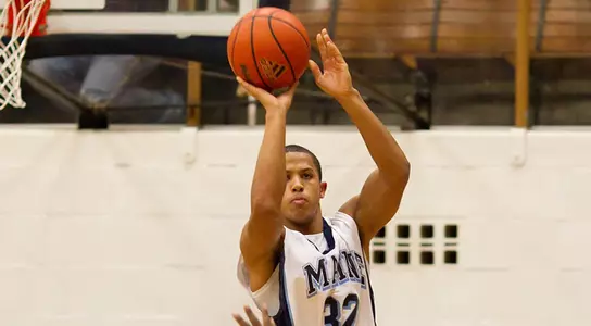 Men's Basketball Defeats Vermont 72-58; Gerald McLemore Notches 1,000th Career Point Image