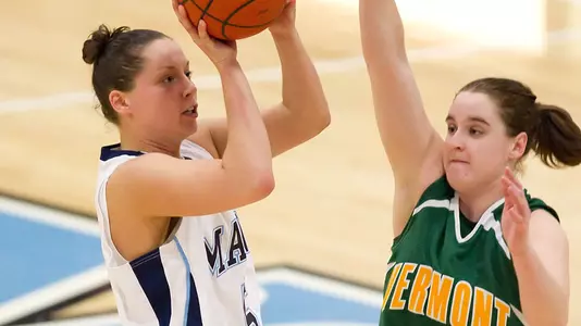 Women's Basketball Falls at Home to New Hampshire, 67-47 Image