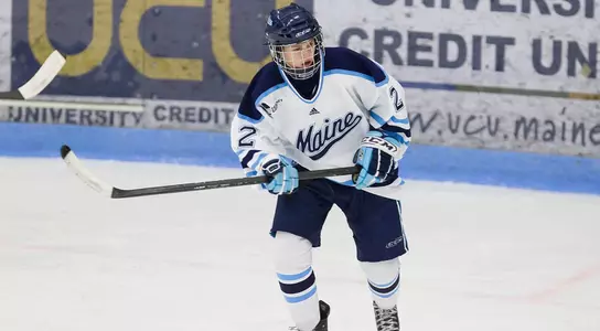 Women's Hockey Comes from Behind to Defeat Quinnipiac and Improve to 4-0-0 on Season Image