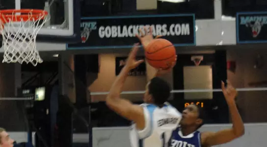 Edwards and McLemore Lead Men's Basketball to 72-60 Win Over Holy Cross Image