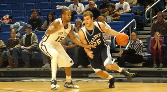 Men's Basketball Heads to Hartford Image