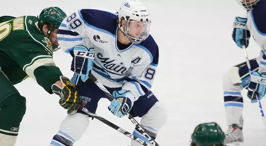 Nyquist, Diamond Leads Men's Ice Hockey Past Vermont 4-2 Image