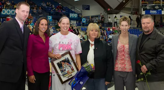 Black Bears Battle Back, Defeat Vermont 65-56 Image