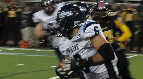 Football Falls at Towson Image