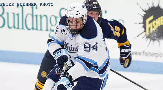 Kyle Williams Goal Leads Men's Ice Hockey Past UMass Lowell 4-3 Image