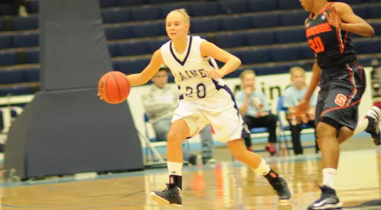 Women's Basketball Travels to Minnesota for Subway Classic Image