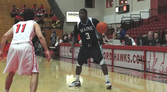 Men's Basketball Falls at Hartford Image