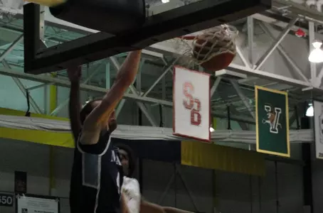 Men's Basketball Falls Just Short Against Marist Image
