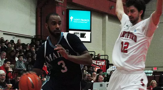 Men's Basketball Falls to Hartford Image