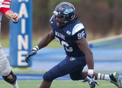 #8/9 Football Continues to Climb in National Polls Image