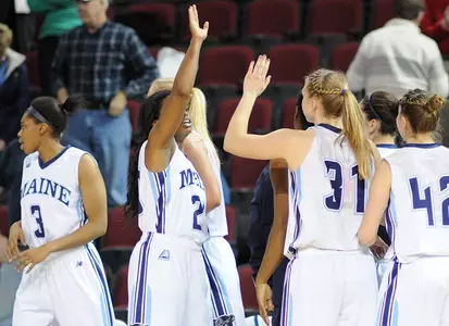 Women's Hoops Heads to Sacred Heart for Non-Conference Action Image