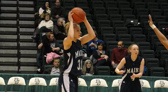 Wood's Double-Double Leads Women's Basketball to 74-68 Win at Binghamton Image