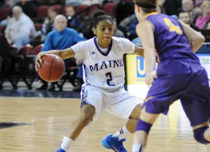 Women's Basketball Nipped by Albany, 58-56 Image
