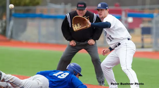 Four Run Eighth Lifts Baseball Past South Dakota State 5-4 Image
