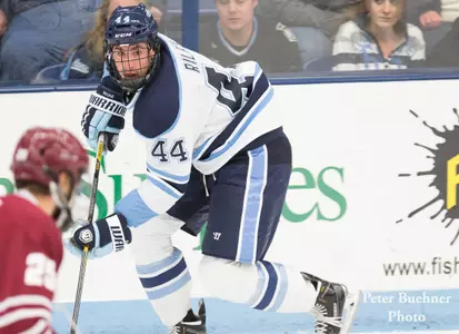 Men's Ice Hockey Skates Past Canisius 4-1 Image