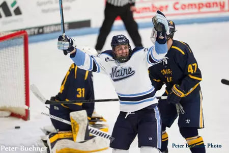 Men's Ice Hockey Completes Weekend Sweep of Canisius with 3-1 Win Image