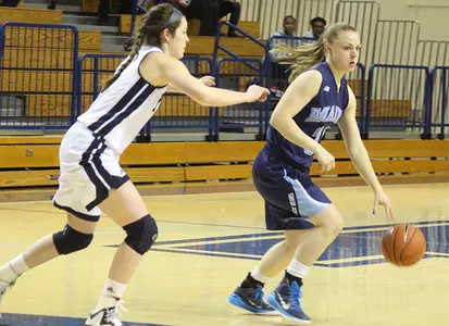 Women's Basketball Nipped at Yale, 57-55 Image