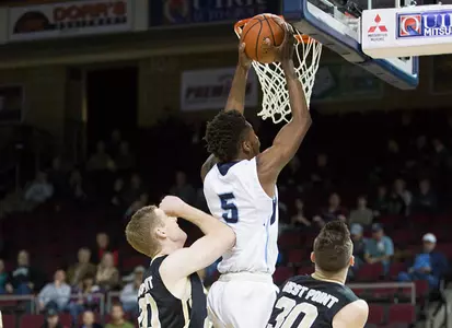 Eke Tallies Double-Double in Men's Basketball Loss to Army Image
