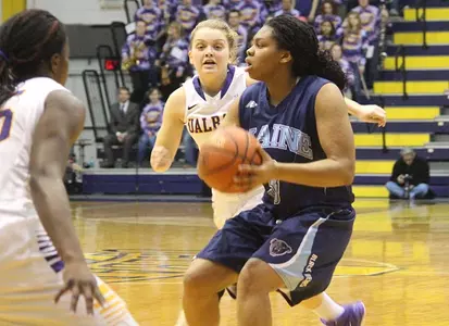 Women's Basketball Hands UAlbany its First Conference Loss, 52-44 Image