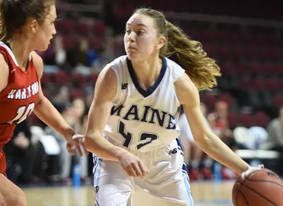 Women's Basketball Moves to 8-0 at Home Following 61-43 Victory Over Hartford Image