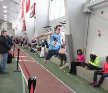 Men's Indoor Track and Field Competes at UNH Invitational and the Terrier Classic on Saturday Image