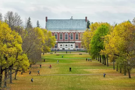 Campus_7