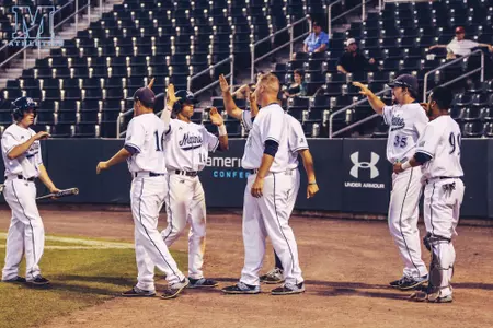 high_fives_baseball