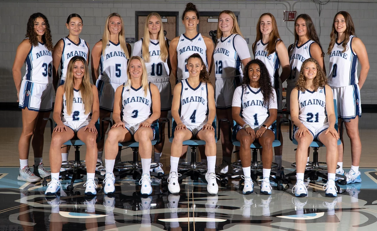 2021-WBB-Team-Photo