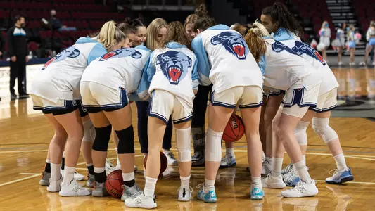 wbb-huddle-binghamton
