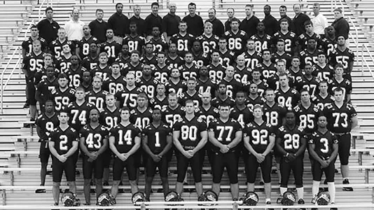 2001-fb-team