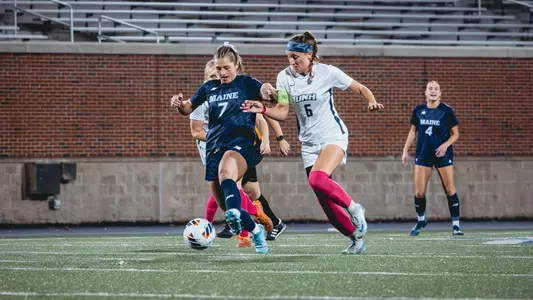 Kristina Kelly with the ball.