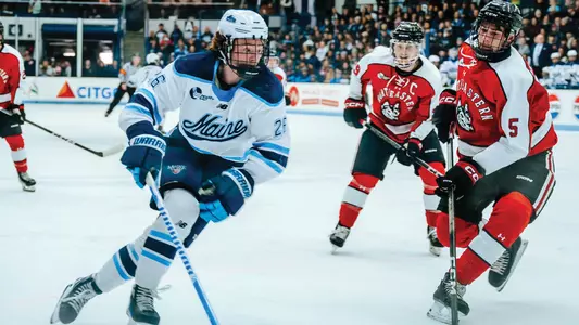 Thomas Freel skates through the offensive zone.