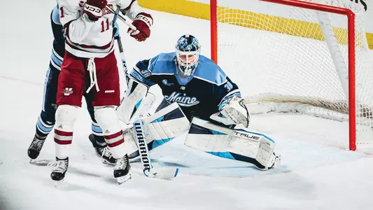 Albin Boija in goal against UMass.
