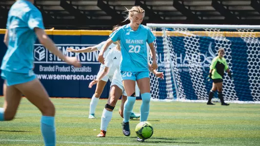 Tegan Morrison with the ball.